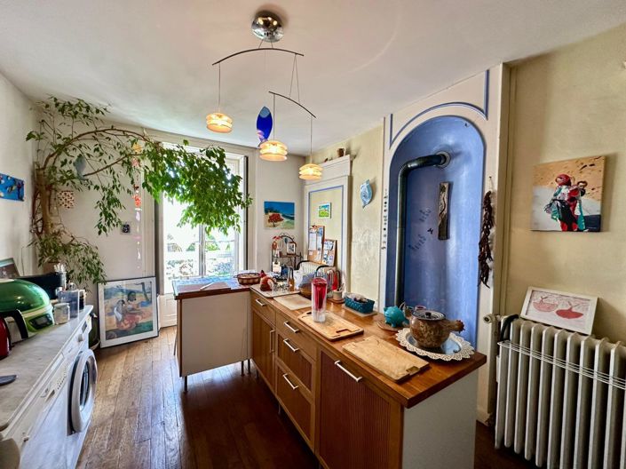 Image No.9-7 Bed House for sale