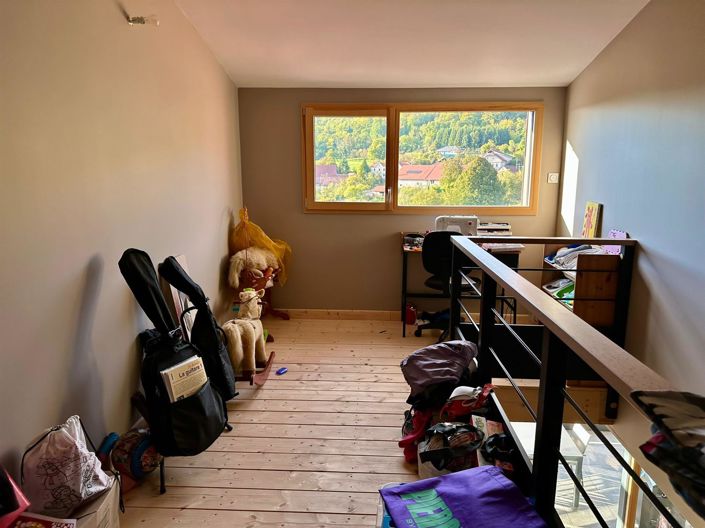 Image No.14-3 Bed House for sale