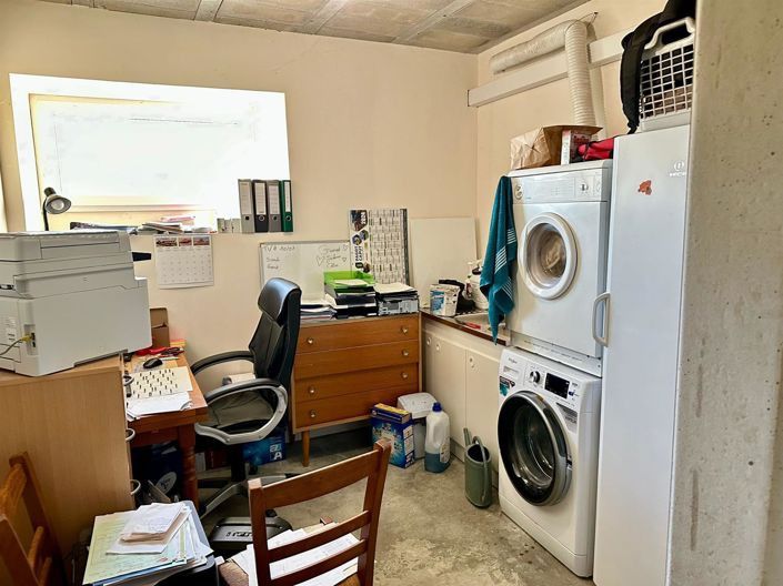 Image No.19-3 Bed House for sale