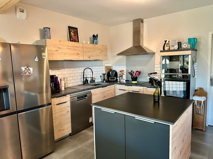 Image No.6-3 Bed House for sale