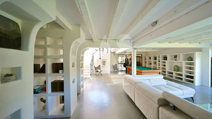 Image No.3-4 Bed House for sale