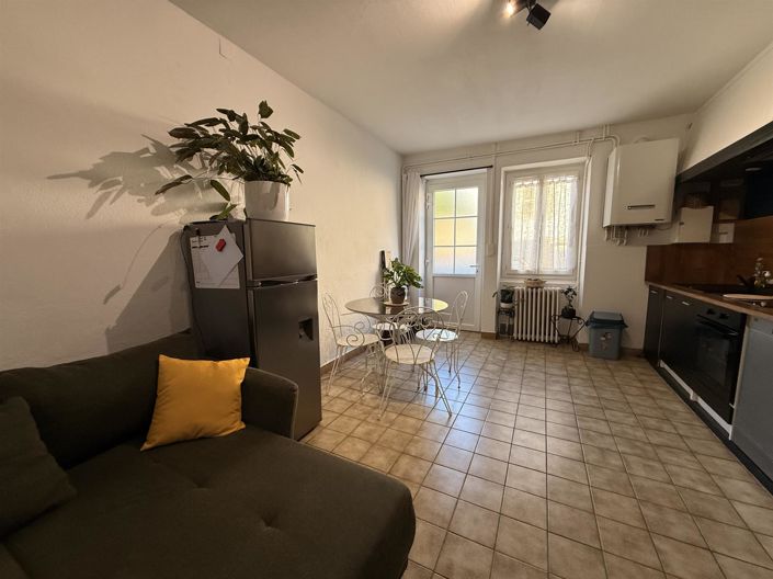 Image No.6-2 Bed House for sale