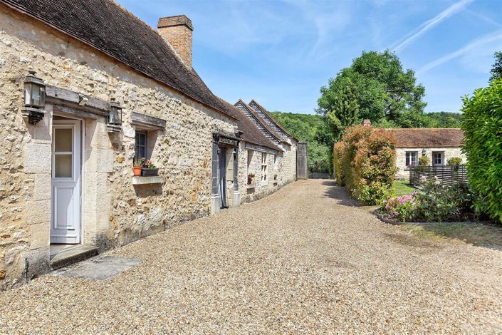 Image No.9-7 Bed House for sale