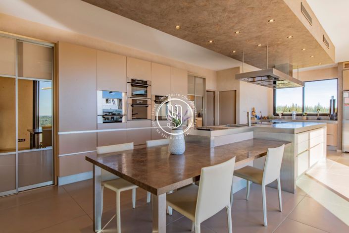 Image No.4-5 Bed House for sale