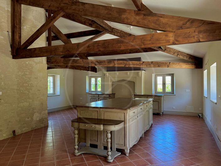 Image No.8-3 Bed House for sale