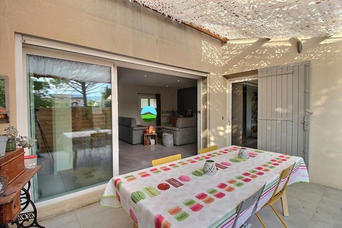 Image No.2-5 Bed House for sale