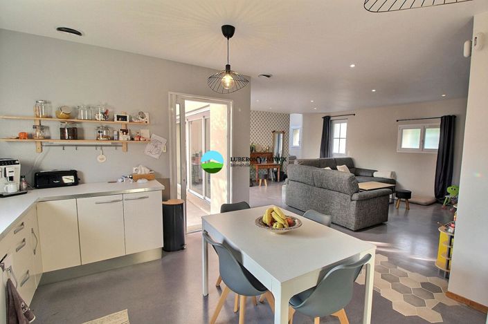 Image No.3-5 Bed House for sale