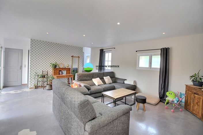 Image No.6-5 Bed House for sale