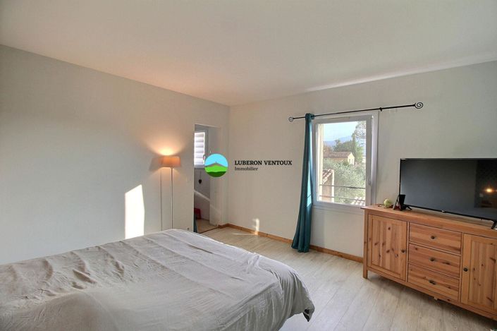 Image No.9-5 Bed House for sale