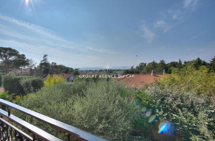 Image No.2-4 Bed Apartment for sale