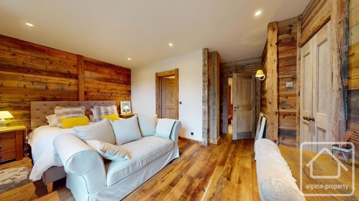 Image No.7-5 Bed Property for sale