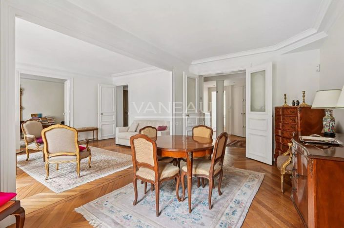 Image No.8-3 Bed Apartment for sale