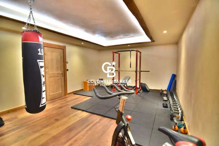 Image No.15-6 Bed House for sale