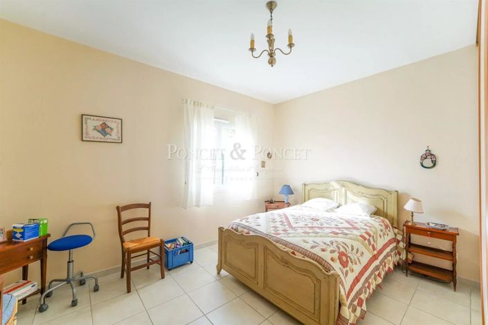 Image No.9-House for sale