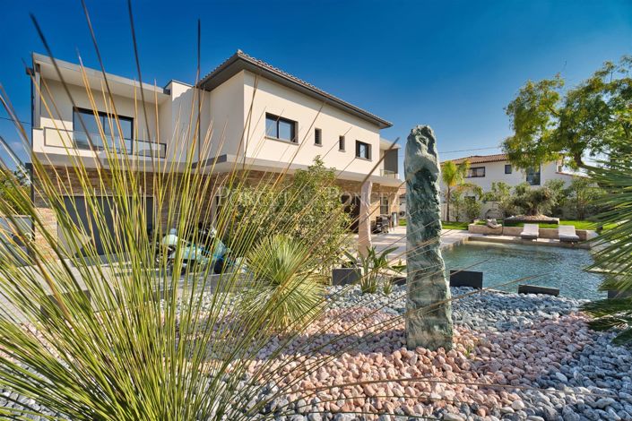 Image No.1-House for sale