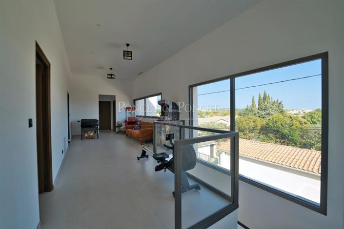 Image No.15-House for sale