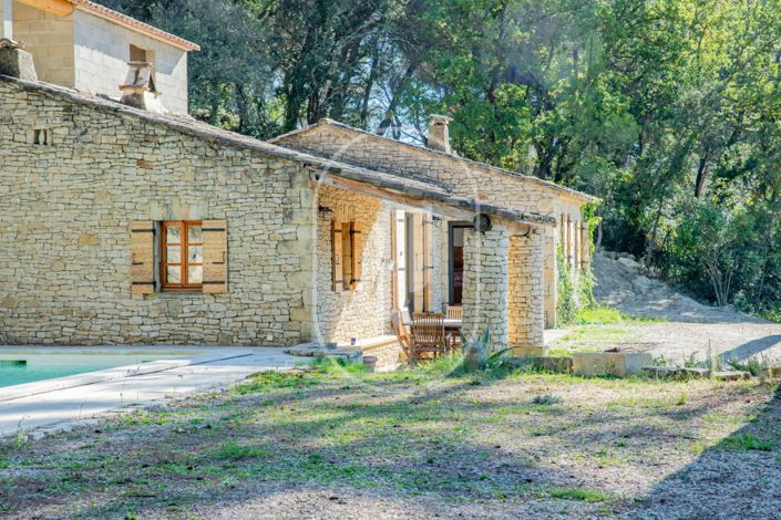 Image No.10-3 Bed House for sale