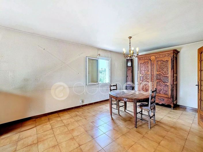 Image No.6-5 Bed House for sale