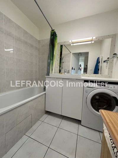 Image No.11-3 Bed Apartment for sale