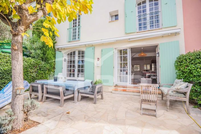 Image No.15-6 Bed House for sale