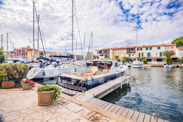 Image No.2-6 Bed House for sale