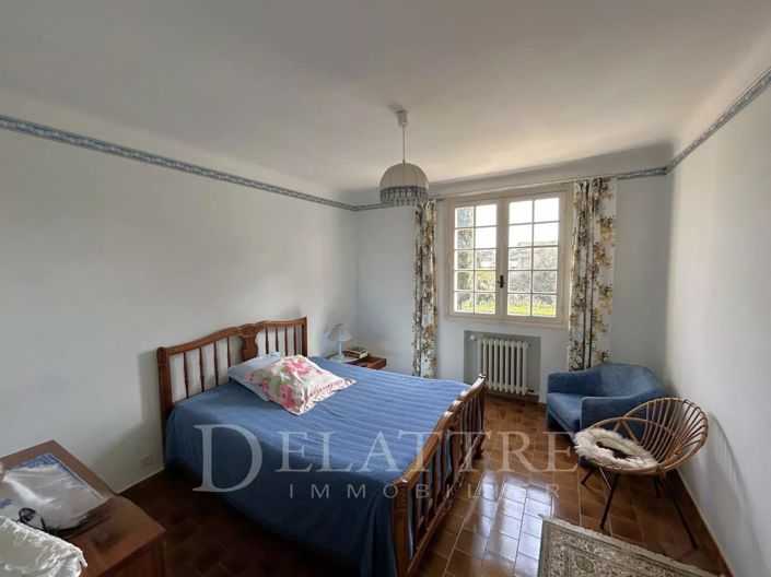 Image No.7-4 Bed House for sale