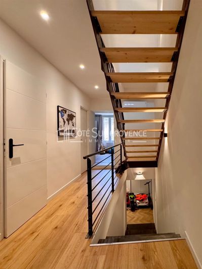 Image No.8-3 Bed House for sale