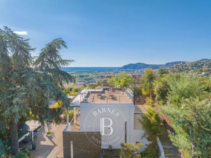 Image No.27-3 Bed House for sale