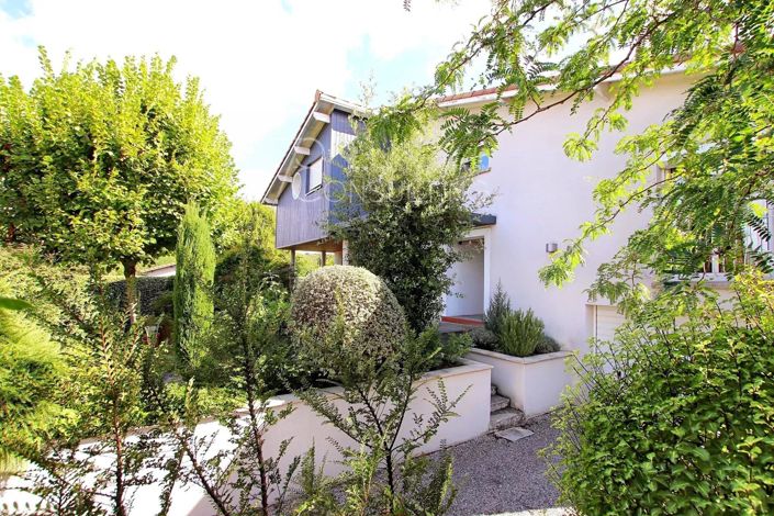 Image No.1-House for sale