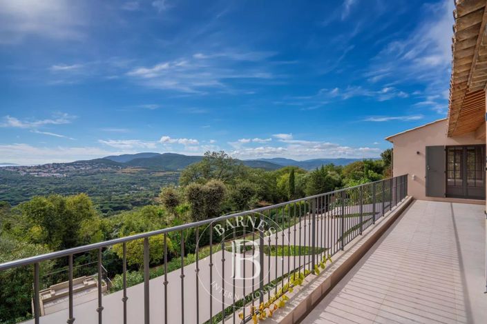 Image No.15-6 Bed House for sale