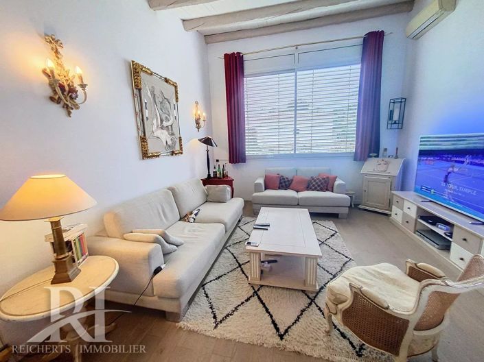 Image No.11-5 Bed House for sale