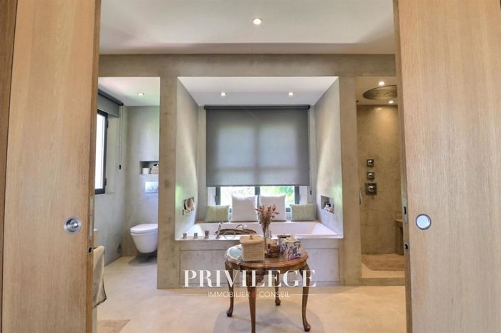 Image No.13-3 Bed House for sale