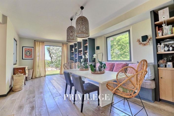 Image No.8-3 Bed House for sale