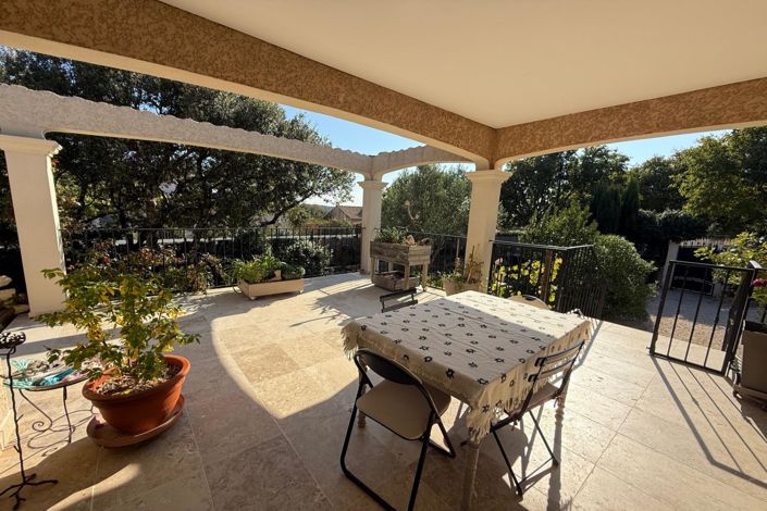 Image No.10-5 Bed House for sale