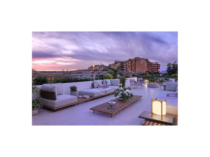 Image No.1-4 Bed Apartment for sale