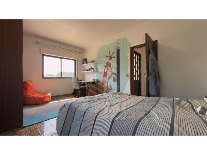 Image No.10-5 Bed House for sale