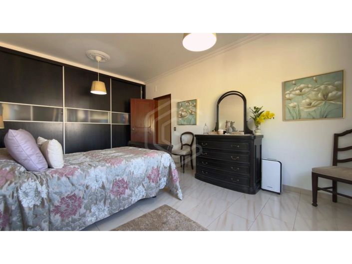 Image No.14-5 Bed House for sale