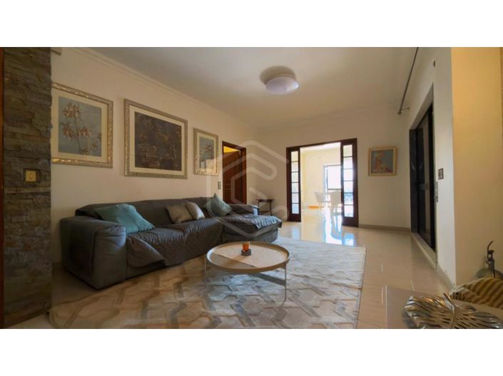 Image No.17-5 Bed House for sale