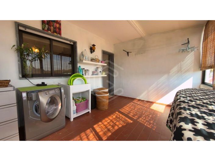 Image No.32-5 Bed House for sale