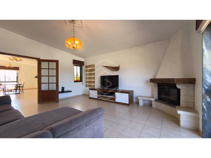 Image No.44-5 Bed House for sale