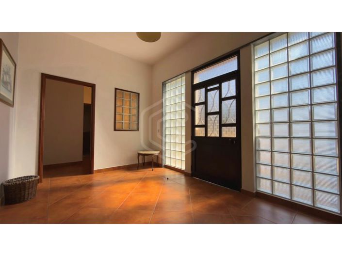 Image No.56-5 Bed House for sale