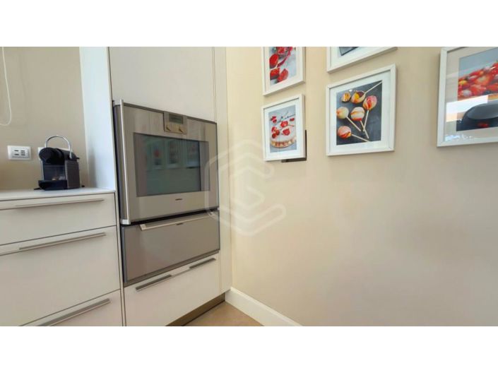 Image No.19-4 Bed House for sale