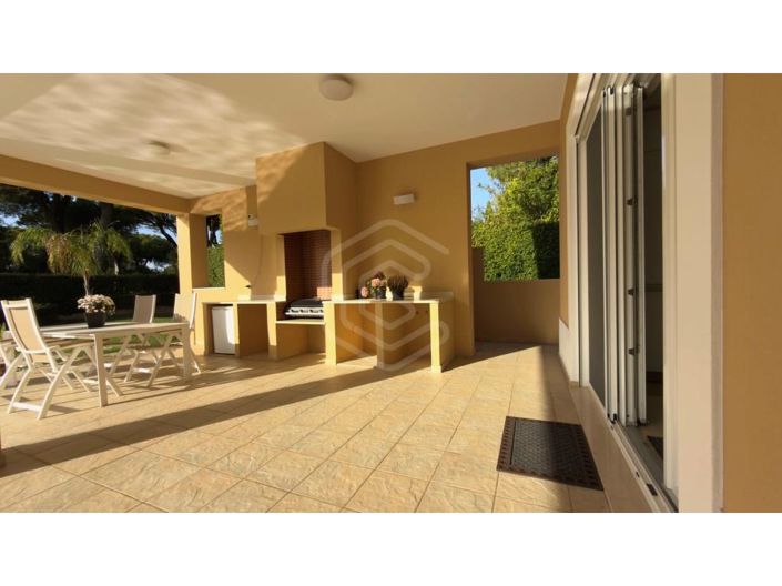 Image No.28-4 Bed House for sale