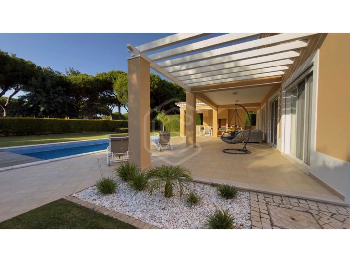 Image No.30-4 Bed House for sale