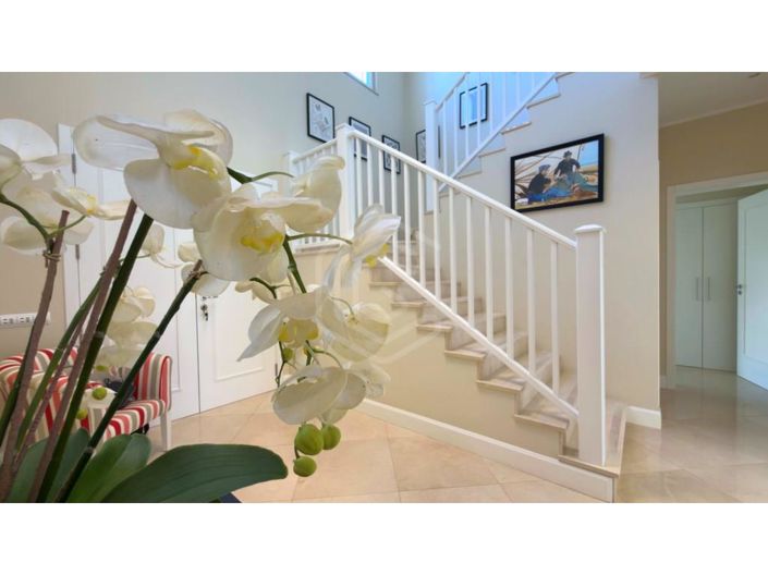 Image No.37-4 Bed House for sale