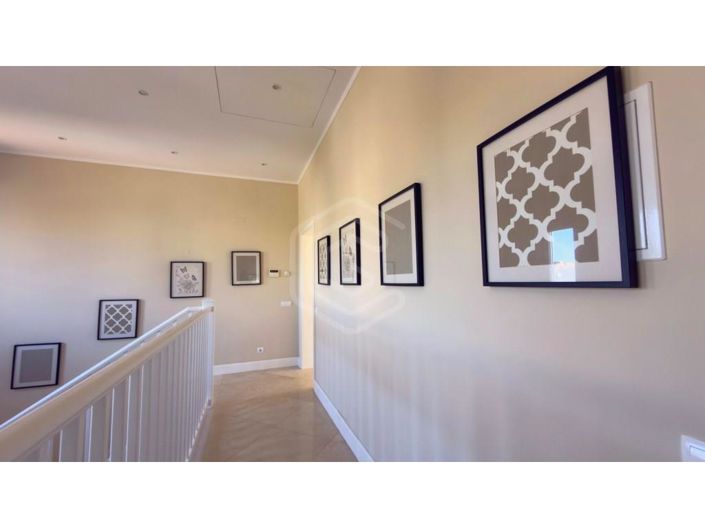 Image No.41-4 Bed House for sale