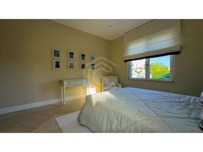 Image No.44-4 Bed House for sale