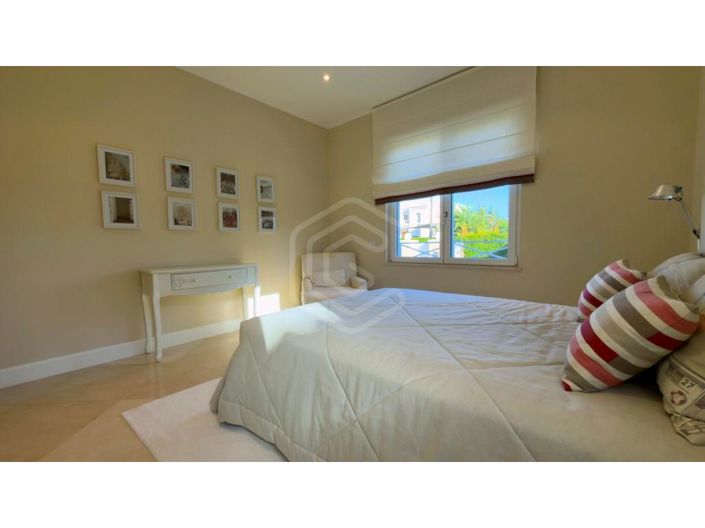 Image No.46-4 Bed House for sale