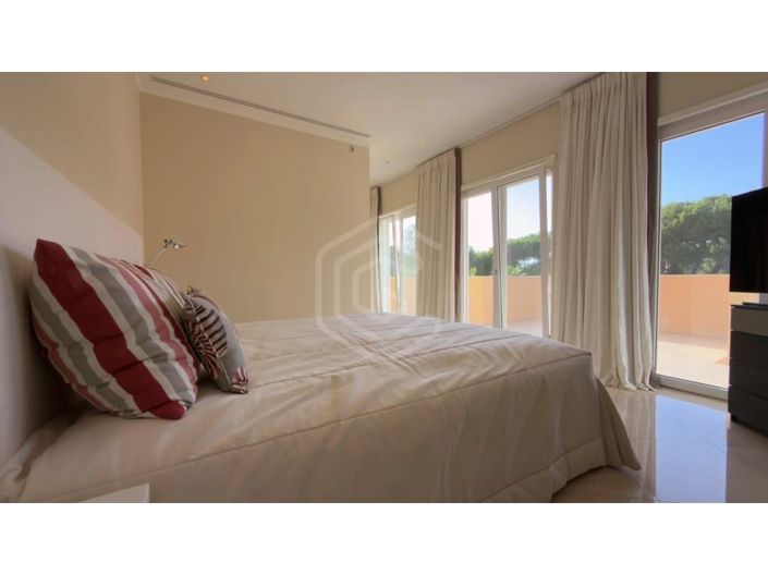 Image No.53-4 Bed House for sale