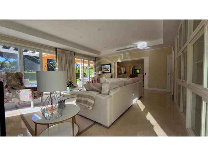 Image No.8-4 Bed House for sale